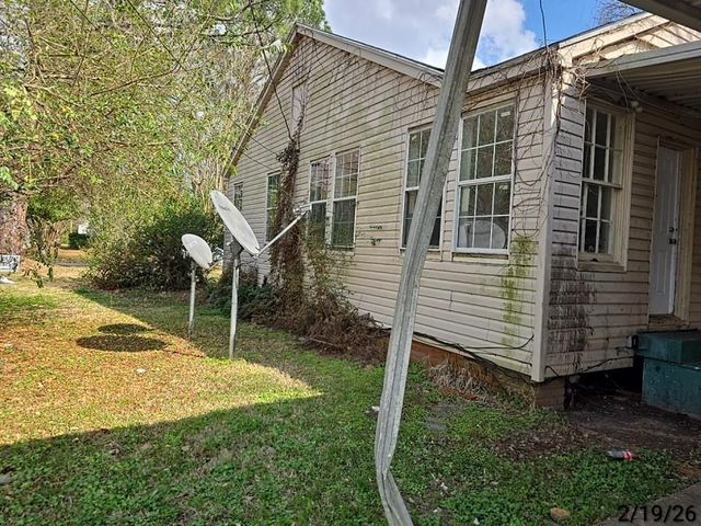 102 COLONIAL Drive, Alexandria, LA 71301