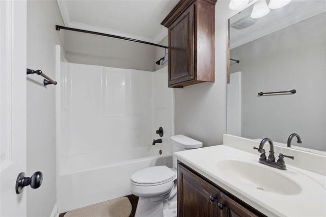 504 Hanna Street, Iowa, LA 70647