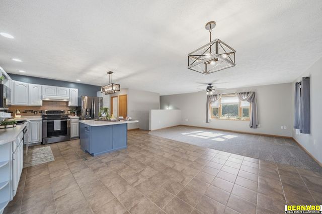 812 8th Avenue, Nebraska City, NE 68410