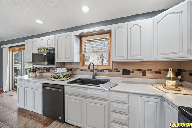 812 8th Avenue, Nebraska City, NE 68410