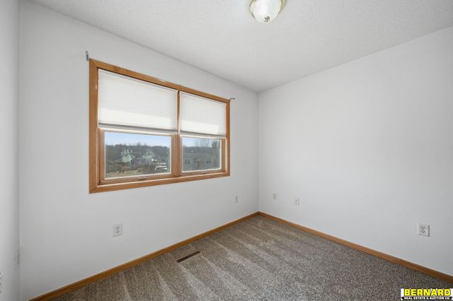 812 8th Avenue, Nebraska City, NE 68410