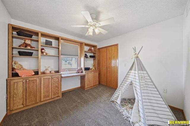 812 8th Avenue, Nebraska City, NE 68410