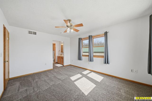 812 8th Avenue, Nebraska City, NE 68410