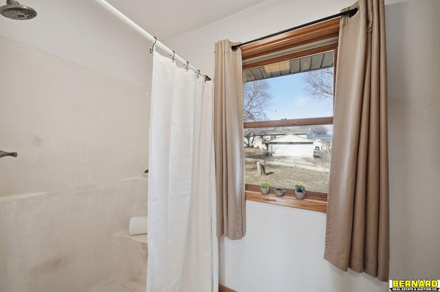 812 8th Avenue, Nebraska City, NE 68410