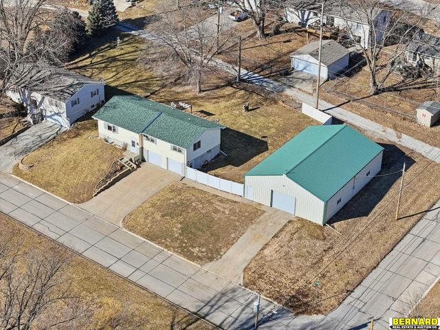 812 8th Avenue, Nebraska City, NE 68410