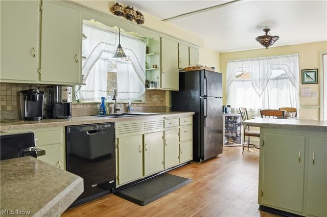 323 E Prospect Street, Girard, OH 44420