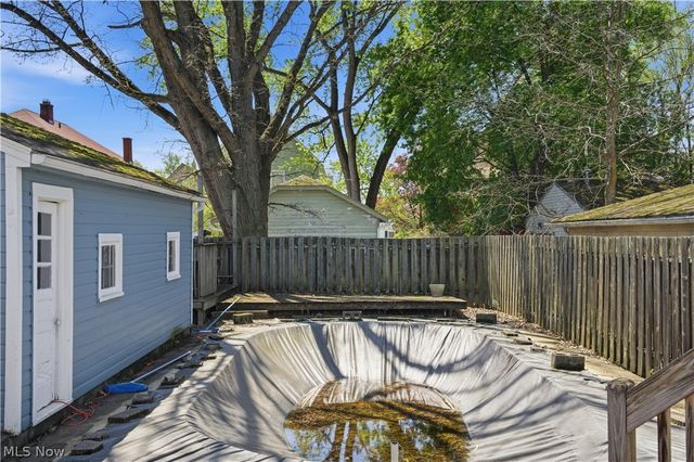 323 E Prospect Street, Girard, OH 44420