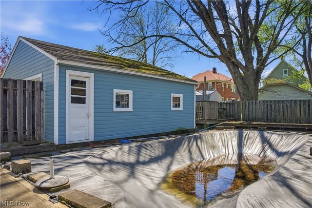 323 E Prospect Street, Girard, OH 44420