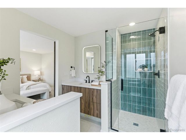 7588 S Quay Ct, Littleton, CO 80128