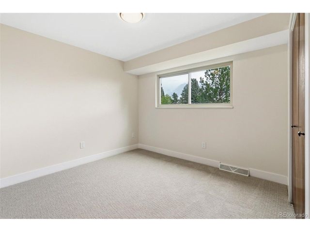 7588 S Quay Ct, Littleton, CO 80128