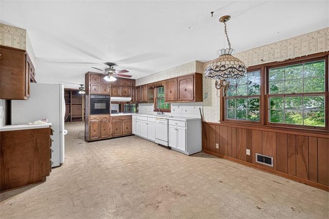1824 Galilee Court, Tucker, GA 30084