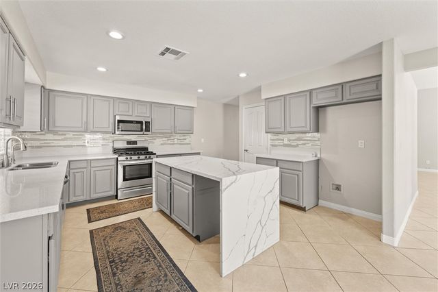 121 Golf Range Street, Las Vegas, NV 89145