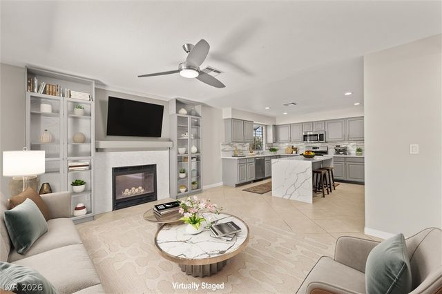 121 Golf Range Street, Las Vegas, NV 89145