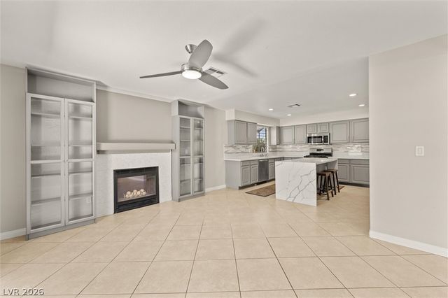 121 Golf Range Street, Las Vegas, NV 89145