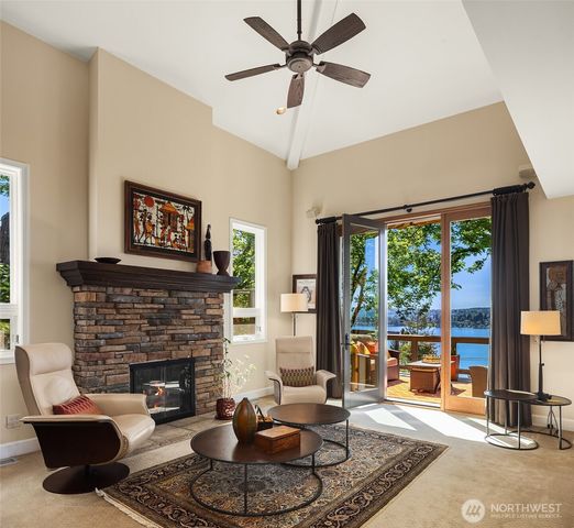 7447 W Mercer Way, Mercer Island, WA 98040