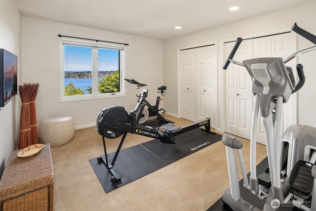 7447 W Mercer Way, Mercer Island, WA 98040