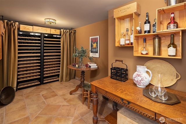 7447 W Mercer Way, Mercer Island, WA 98040