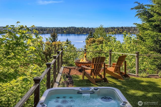 7447 W Mercer Way, Mercer Island, WA 98040