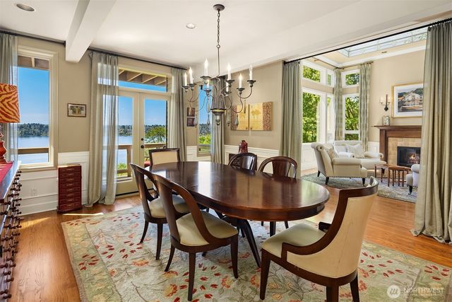 7447 W Mercer Way, Mercer Island, WA 98040