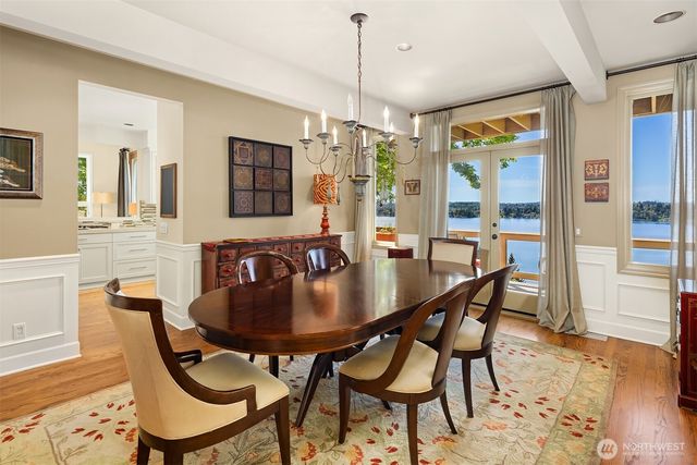 7447 W Mercer Way, Mercer Island, WA 98040