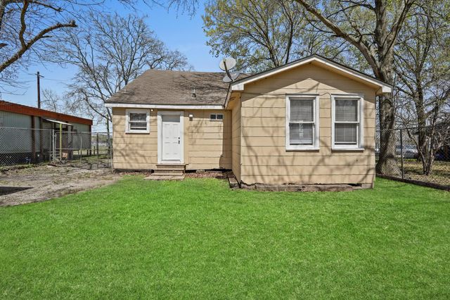 205 Stimpson Street, Baytown, TX 77520