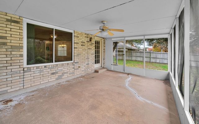 1013 December Drive, Hewitt, TX 76643