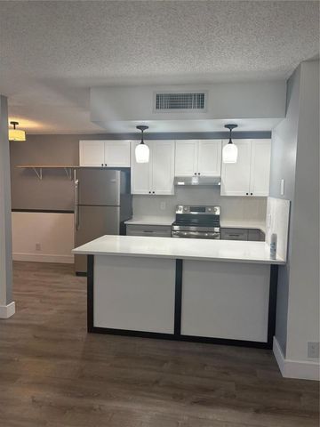 5492 Courtyard Drive 5492, Margate, FL 33063