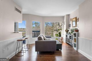 1 Biscayne Drive NW 211, Atlanta, GA 30309