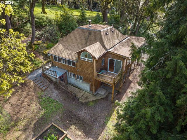 1511 JQ ADAMS St, Oregon City, OR 97045