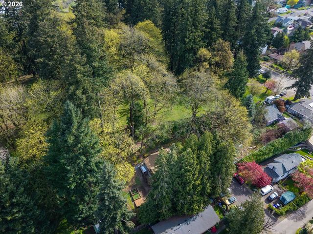 1511 JQ ADAMS St, Oregon City, OR 97045