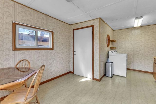 1401 N 12th Street, St Joseph, MO 64501