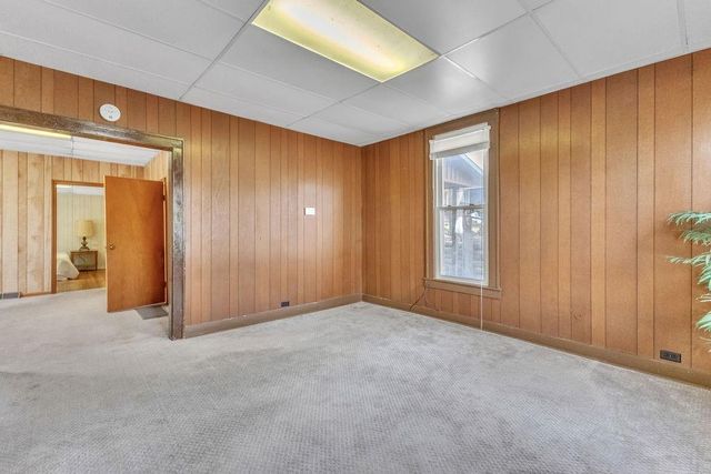 1401 N 12th Street, St Joseph, MO 64501