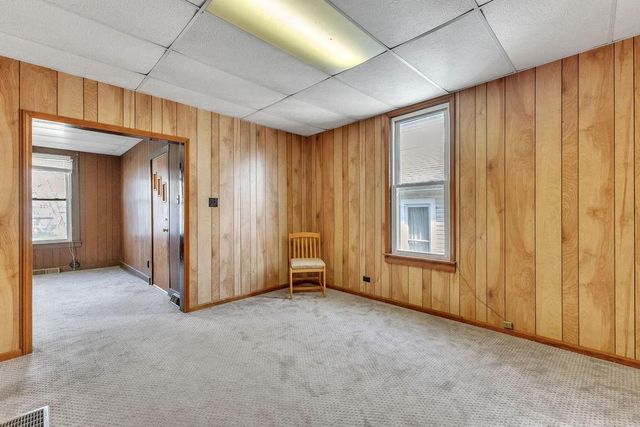 1401 N 12th Street, St Joseph, MO 64501