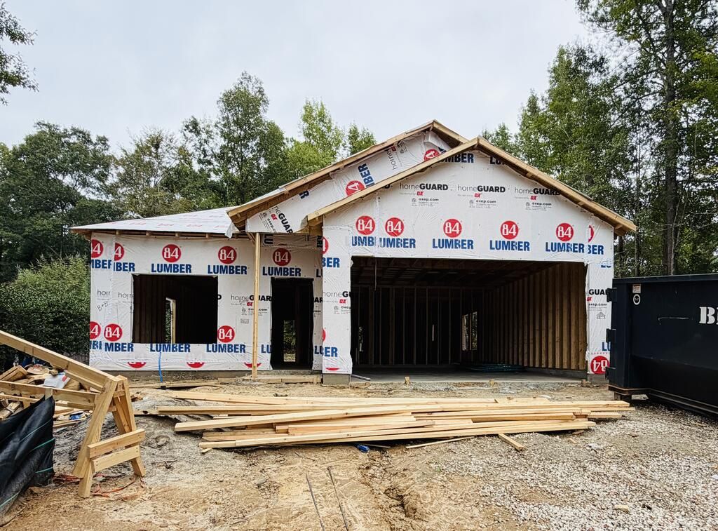 10 Lee Road 2185, Phenix City, AL 36870