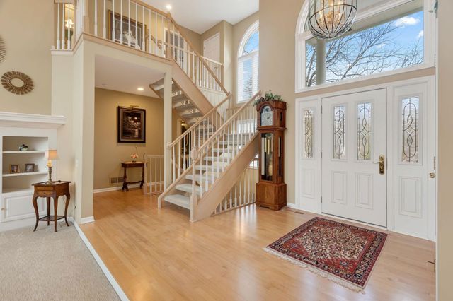14704 White Oak Drive, Burnsville, MN 55337