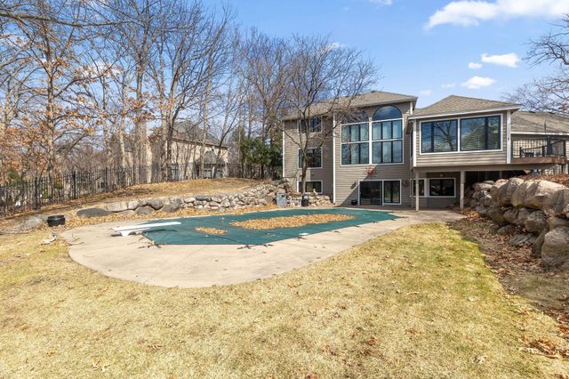 14704 White Oak Drive, Burnsville, MN 55337