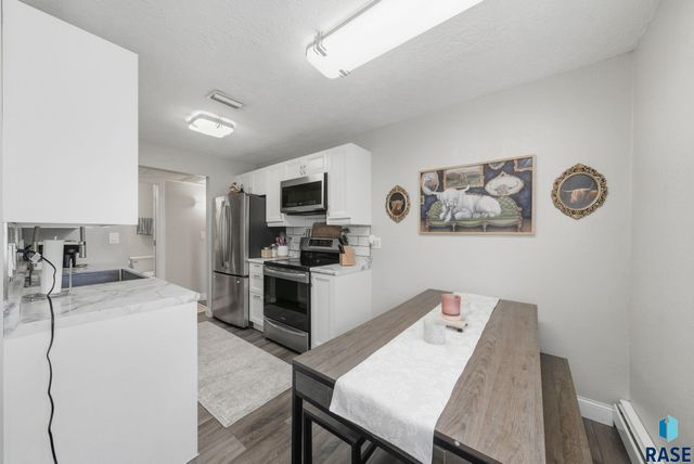 3552 S Gateway Blvd Boulevard 104, Sioux Falls, SD 57106