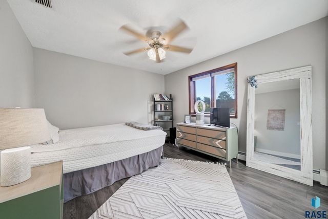 3552 S Gateway Blvd Boulevard 104, Sioux Falls, SD 57106