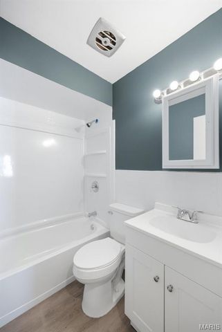 809 Lightwood Drive, Hazelwood, MO 63042