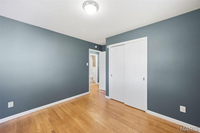809 Lightwood Drive, Hazelwood, MO 63042
