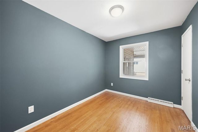 809 Lightwood Drive, Hazelwood, MO 63042