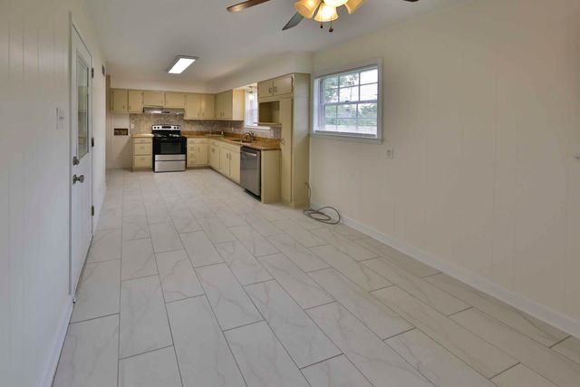 7262 PAM DR, Millington, TN 38053