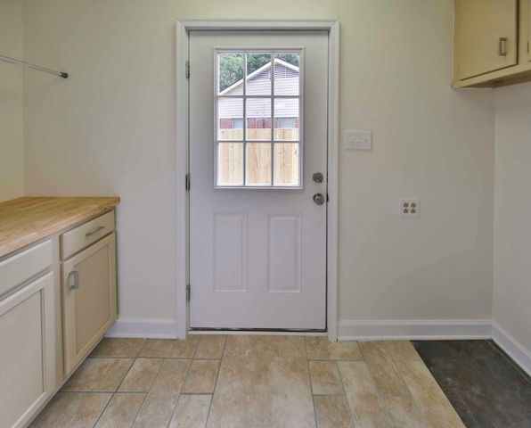 7262 PAM DR, Millington, TN 38053