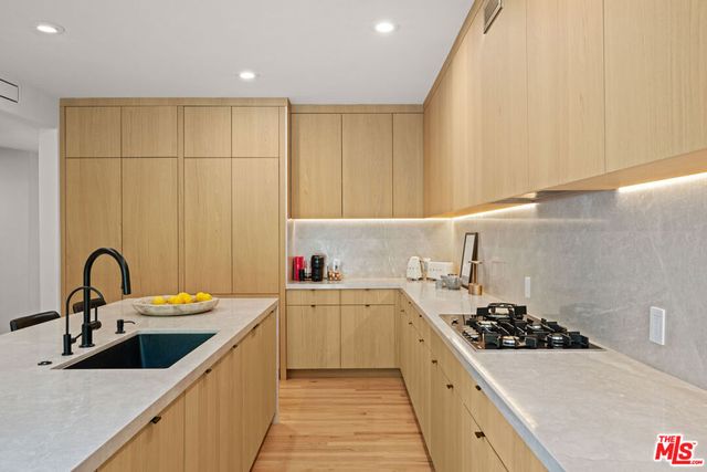 6475 Zuma View Place 133, Malibu, CA 90265