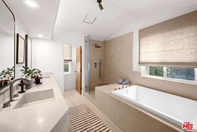 6475 Zuma View Place 133, Malibu, CA 90265