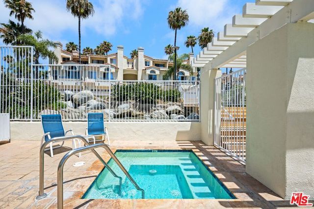 6475 Zuma View Place 133, Malibu, CA 90265