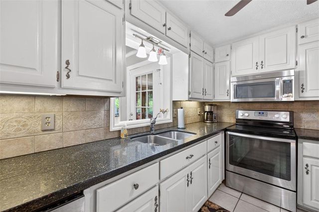 2844 Sardis Drive, Buford, GA 30519