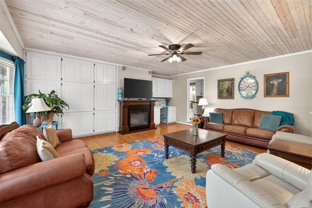 2844 Sardis Drive, Buford, GA 30519