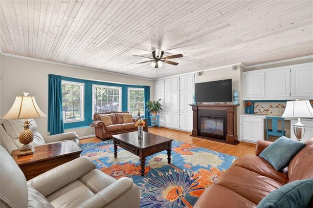 2844 Sardis Drive, Buford, GA 30519