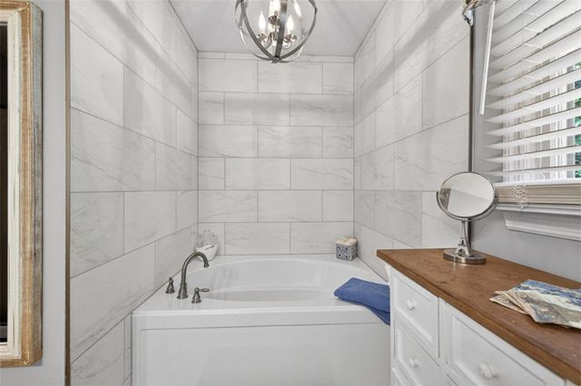 2844 Sardis Drive, Buford, GA 30519